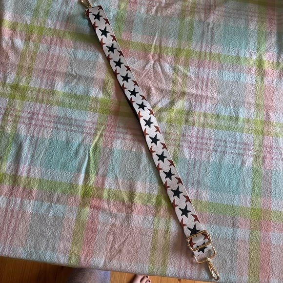 Star Patterned Strap - Picture 1 of 2